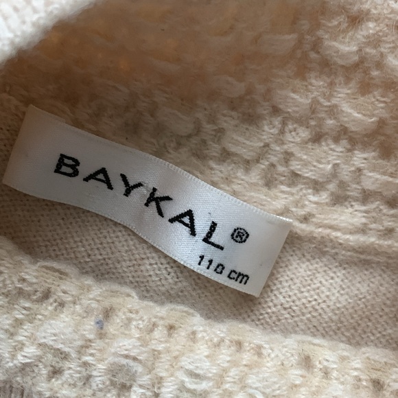 BAYKAL Cashmere Sweater Excellent Condition - Picture 9 of 15